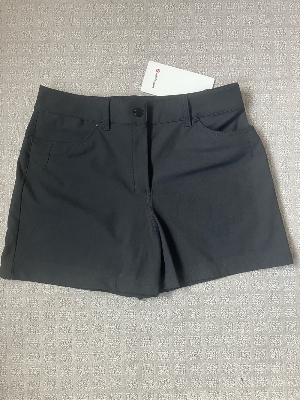 lululemon NWT City Sleek 5 Pkt Shorts size 29